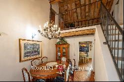 RESTORED FARMHOUSE FOR SALE JUST 30' FROM THE SEA, MARCHE