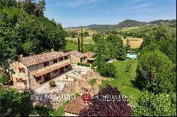 RIVERSIDE COUNTRY HOUSE FOR SALE IN VOLTERRA, TUSCANY