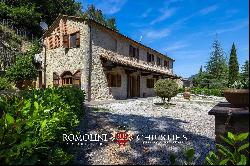 RIVERSIDE COUNTRY HOUSE FOR SALE IN VOLTERRA, TUSCANY