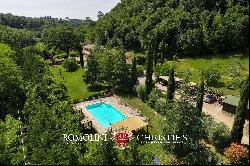 RIVERSIDE COUNTRY HOUSE FOR SALE IN VOLTERRA, TUSCANY