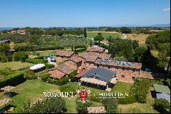 Lake Trasimeno -  BOUTIQUE HOTEL WITH VINEYARDS AND SPA FOR SALE IN UMBRIA