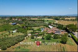 Lake Trasimeno -  BOUTIQUE HOTEL WITH VINEYARDS AND SPA FOR SALE IN UMBRIA