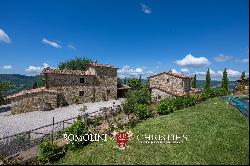 FARMHOUSE WITH POOL FOR SALE IN UMBERTIDE, UMBRIA