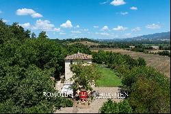 ORGANIC ESTATE WITH AGRITURISMO AND OLIVE GROVE FOR SALE BETWEEN UMBRIA AND LAZIO