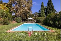 PERIOD VILLA WITH POOL FOR SALE IN LUCCA, TUSCANY