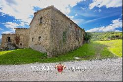 RURAL HAMLET TO BE RESTORED FOR SALE IN UMBRIA, CITTa DI CASTELLO