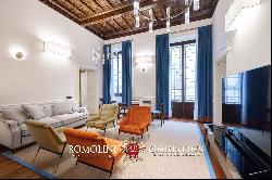 EXCLUSIVE DUOMO-VIEW LUXURY APARTMENT FOR SALE IN FLORENCE