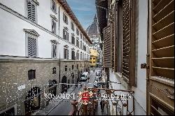 EXCLUSIVE DUOMO-VIEW LUXURY APARTMENT FOR SALE IN FLORENCE