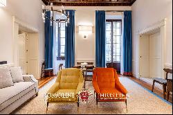 EXCLUSIVE DUOMO-VIEW LUXURY APARTMENT FOR SALE IN FLORENCE