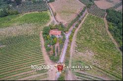 WINE ESTATE WITH 16 HA OF VINEYARDS FOR SALE IN CHIANTI, FLORENCE