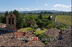 HISTORIC HOME FOR SALE IN A 14TH-CENTURY CONVENT IN FLORENCE