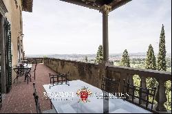 LUXURY VILLA WITH VIEW OVER FLORENCE FOR SALE IN FIESOLE, TUSCANY