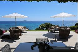 Beachfront Villa A