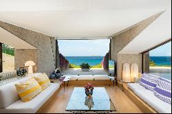 Beachfront Villa A