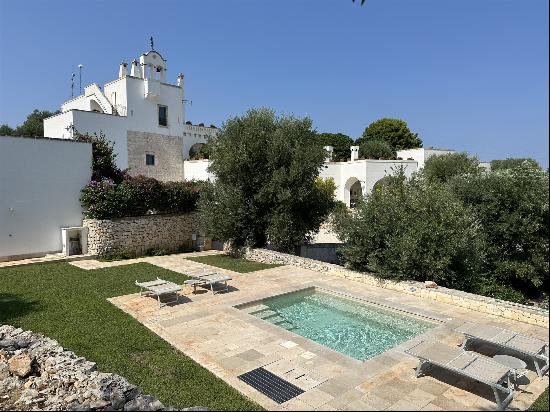 Apulia, Contrada Borzone