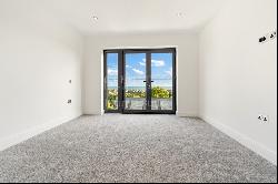 Panoramic sea views of St Aubin&#8217;s Bay and ready to move in!