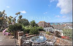 Elegant 6-Bedroom Family Home With Views Of St. Aubin&#8217;s Bay