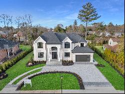 19 Percheron Lane, Roslyn Heights, NY 11577