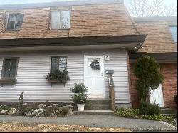 11 King Arthur Drive #5J, East Lyme CT 06357