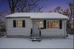 831 Clover Street, Kalamazoo MI 49008