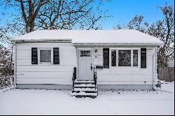 831 Clover Street, Kalamazoo MI 49008