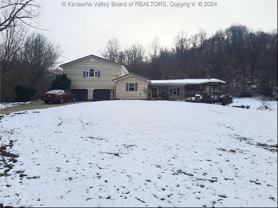 426 Silas Drive, Charleston WV 25312