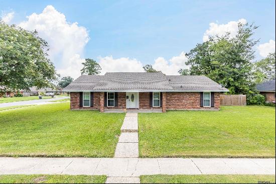 247 W Kirkley Pl, Baton Rouge LA 70815