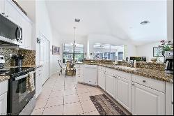 6453 Autumn Woods BLVD, Naples FL 34109