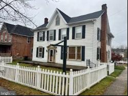 220 Pennsylvania Avenue, Avondale PA 19311