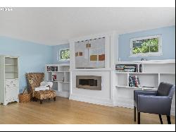 340 SW South Point St, Depoe Bay OR 97341