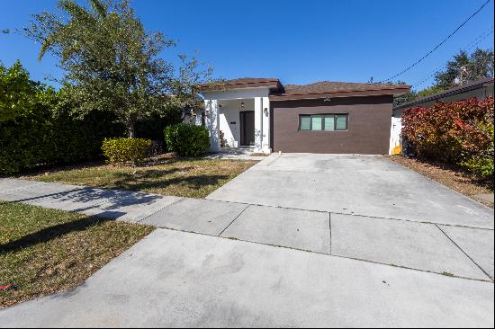 5743 Sw 18th St,West Park, FL, 33023