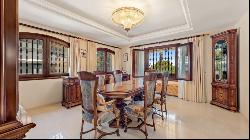 Elegant villa with sea views in Sierra Blanca, Marbella, Marbella 29602