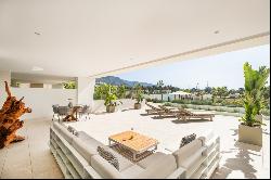 Modern duplex apartment close to Puente Romano Beach Resort and , Marbella 29602