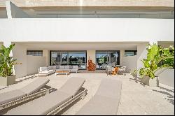 Modern duplex apartment close to Puente Romano Beach Resort and , Marbella 29602