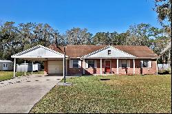 2211 Hinson Road, Dover FL 33527