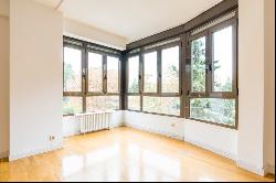 Spacious and bright flat in El Viso, Madrid, Madrid 28016