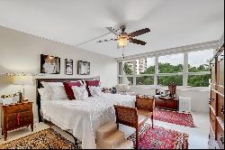 3 Grove Isle Dr Unit C208, Miami FL 33133