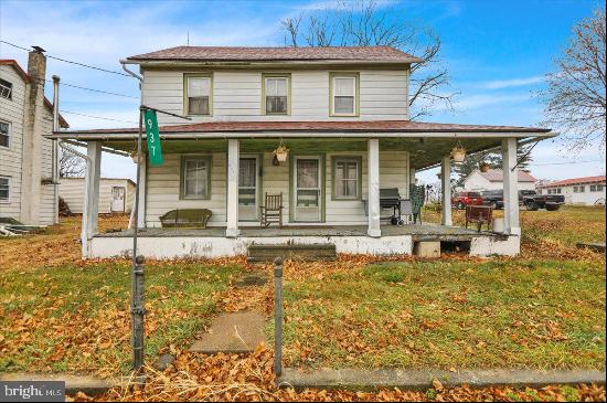 937 Main Street, Mohrsville PA 19541