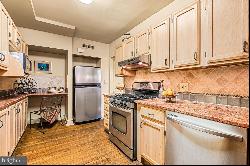 1901 Walnut Street Unit 3C, Philadelphia PA 19103