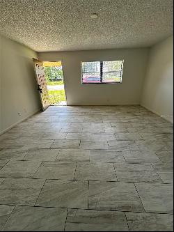 5265 SE 120th Street, Belleview FL 34420