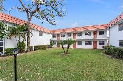 2600 SE Ocean Boulevard Unit HH-10, Stuart FL 34996