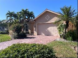 10915 Fieldfair DR, Naples FL 34119