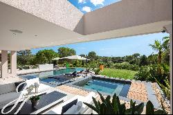 Valbonne : Contemporary 6 bedroom villa close to all facilities