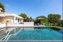 Valbonne : Contemporary 6 bedroom villa close to all facilities