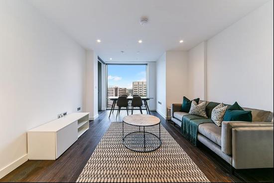 One bedroom apartment available to rent in Royal Mint Gardens.