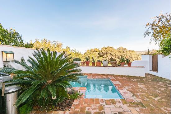 Rustic Mediterranean House with Views in Puigmolto.