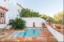 Rustic Mediterranean House with Views in Puigmoltó.