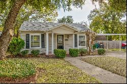 7433 Pensacola Avenue, Fort Worth, TX 76116