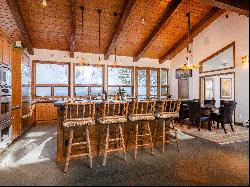 The Perfect Ski Retreat In Ridge Run 