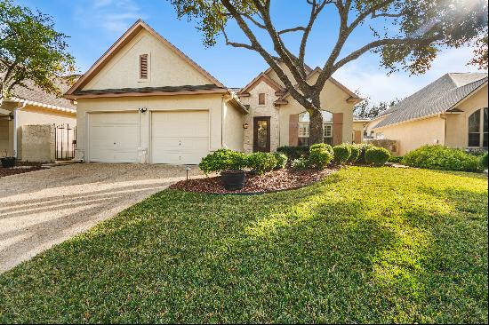 One-Story Garden Home in Emerald Forest